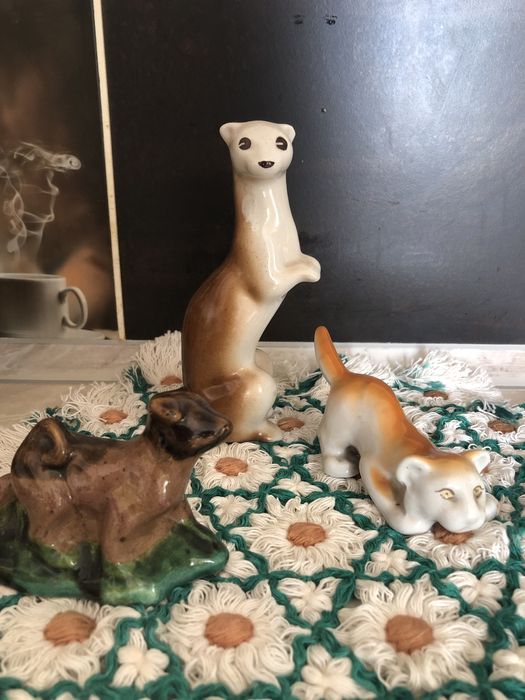 Різні порцелянові та фарфорові статуетки часів СССР