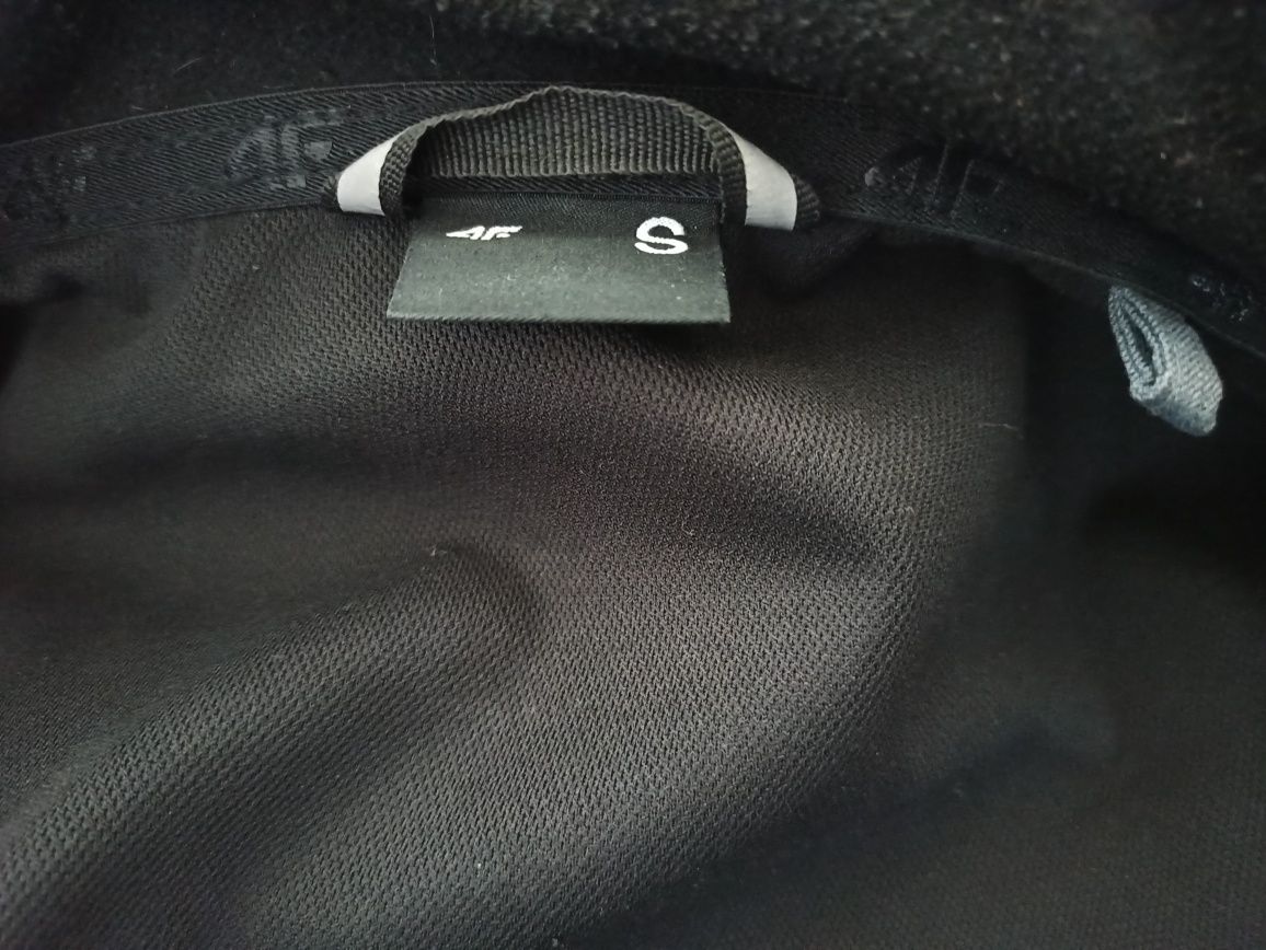 Kurtka softshell 4F r. S