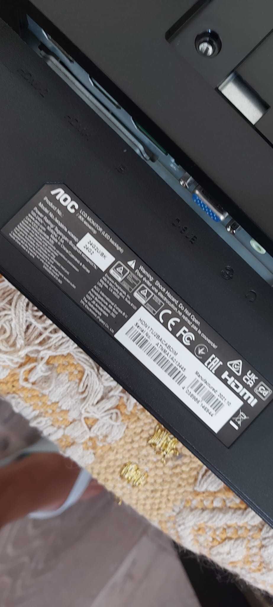 Monitor AOC 24G2U 24" – Venda para peças (ecrã partido)