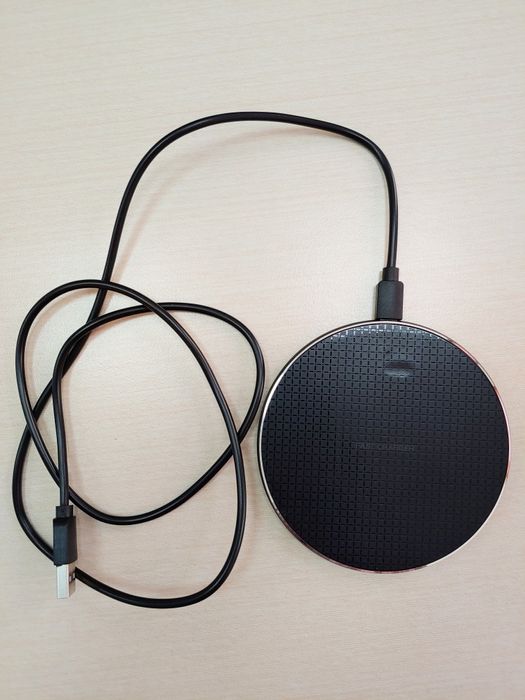 Беспроводное зарядное устройство QI 10 Bт (fast charger)