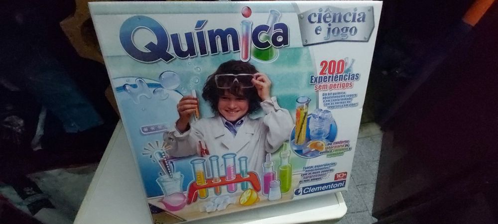 Jogo Quimica - Ciencia e Jogo 200 experiencias sem perigo. 10+