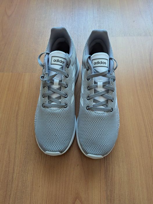 Adidas Run 70s в білому кольорі розмір 44.7