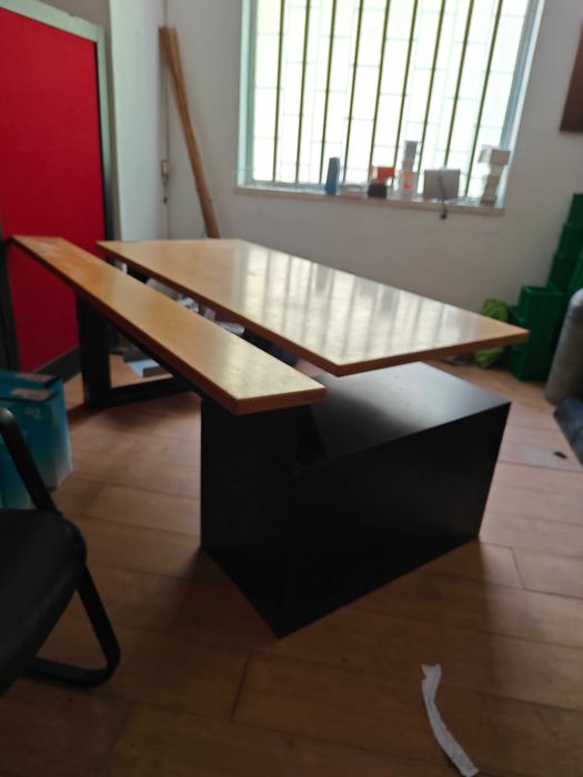 Office desk with drawer unit64284097384322122