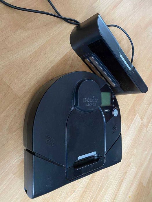 Робот пилосос Neato Robotics XV Signature