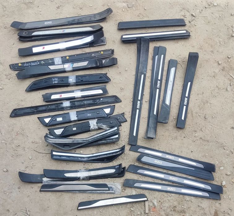 Listwa progowa BMW E90 E91 E60 E61 E65 E38 E39 F01 F02 E46 F20 F30 AUDI Q7 4M S4 B7 SLINE HONDA CIVIC TYPE S