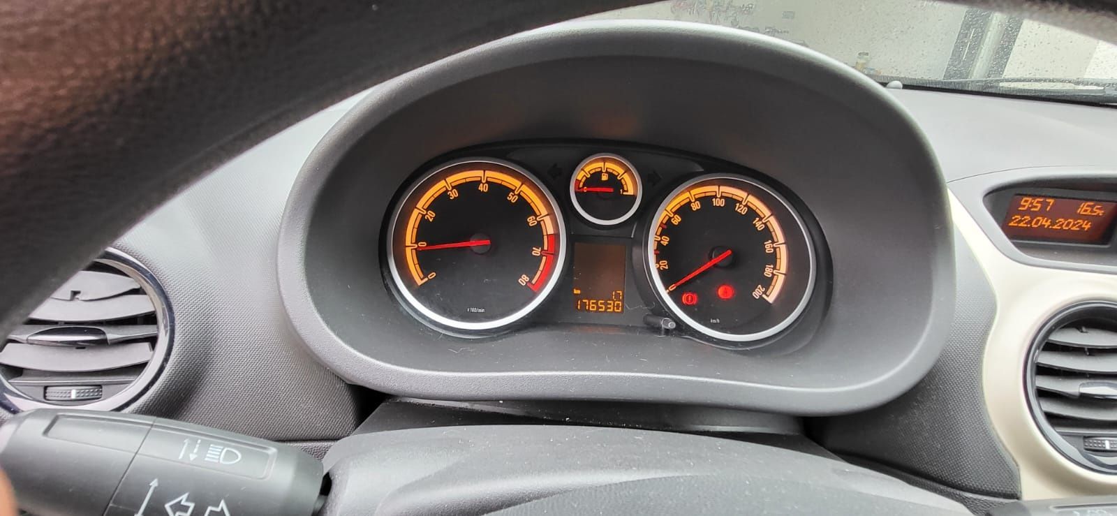 Opel corsa D 1,2 benzyna 2010r klimatyzacja