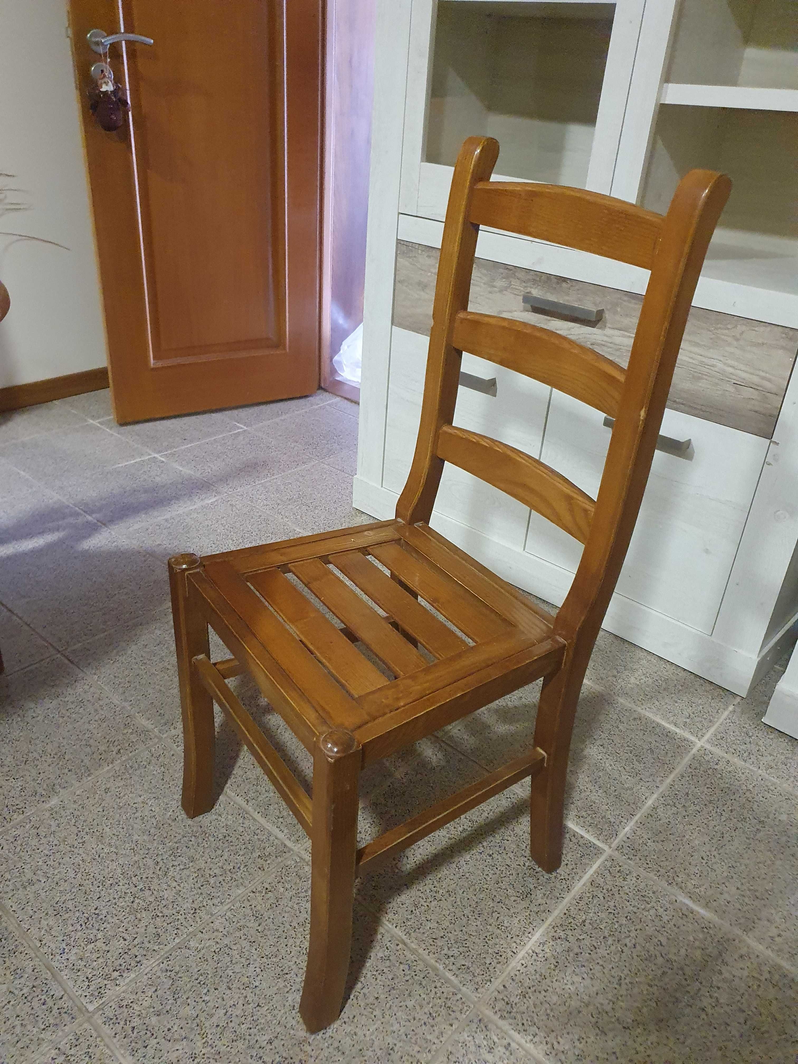 Mesa em madeira desdobrável