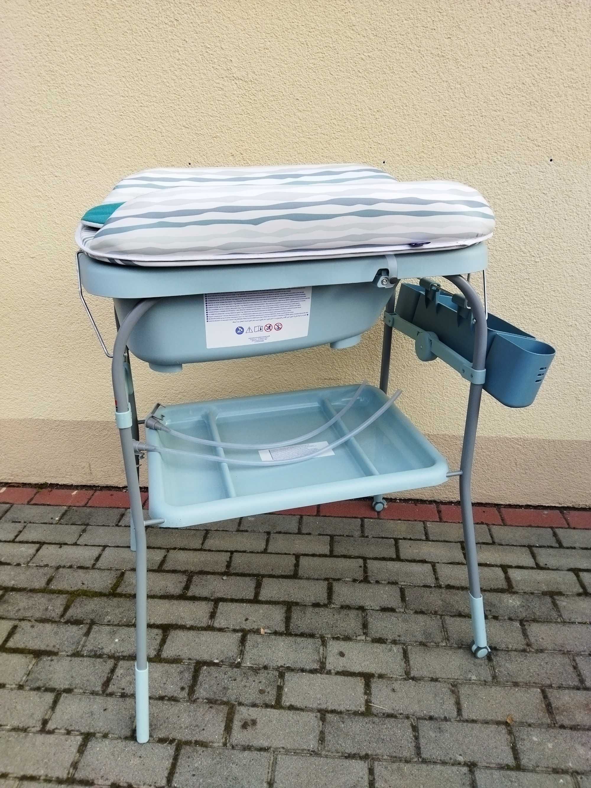 wanienka dziecięca ze stojakiem oraz przewijakiem CHICCO