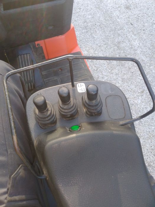 Empilhador toyota 1600kg