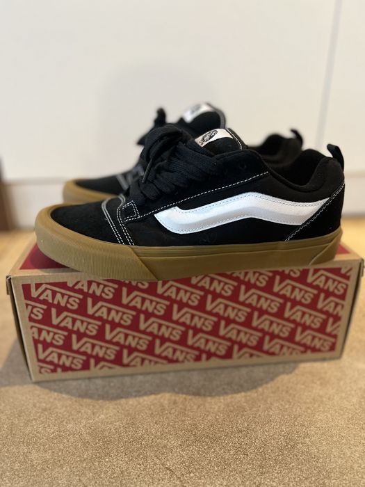 Buty VANS Knu Skool