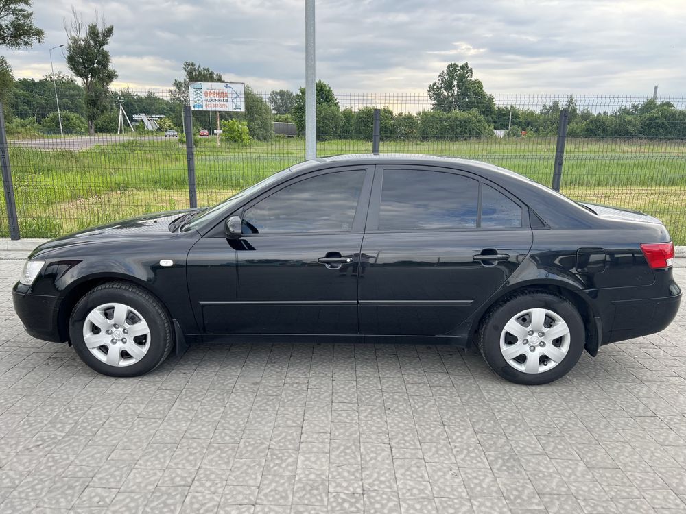 Hyundai Sonata 2008рік 2.0 газ/бензин Один підкрас! Куплена в салоні!