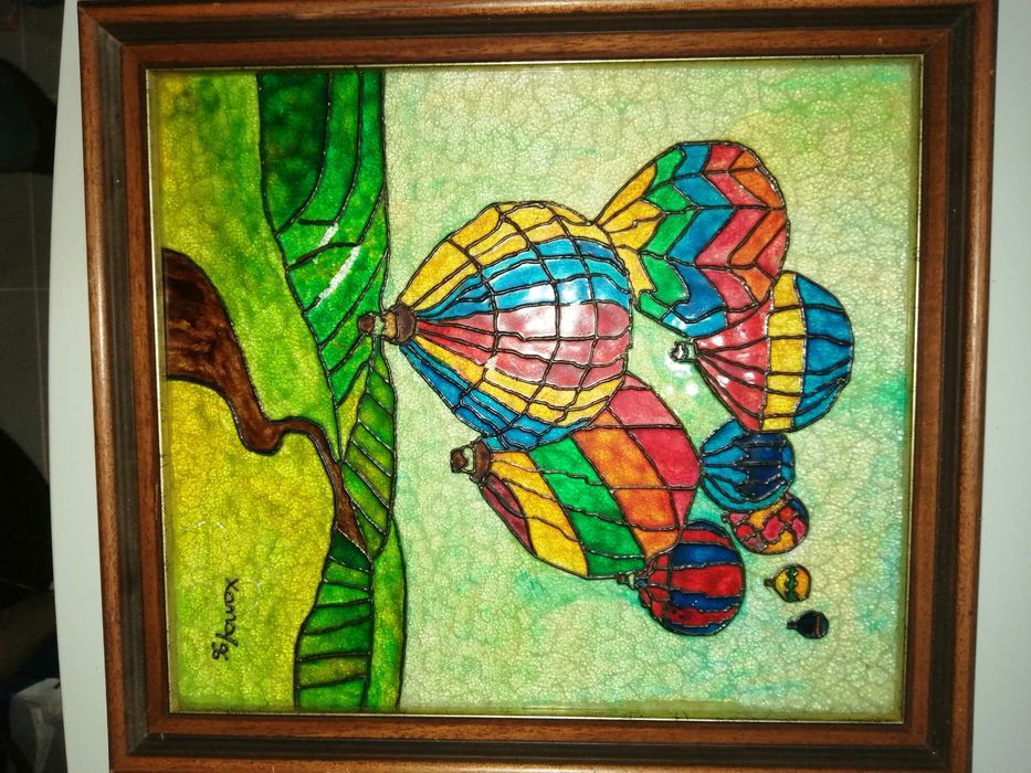 quadro "Balões" - Vitral Pintado à mão	Medidas	42 cm x 47 cm*