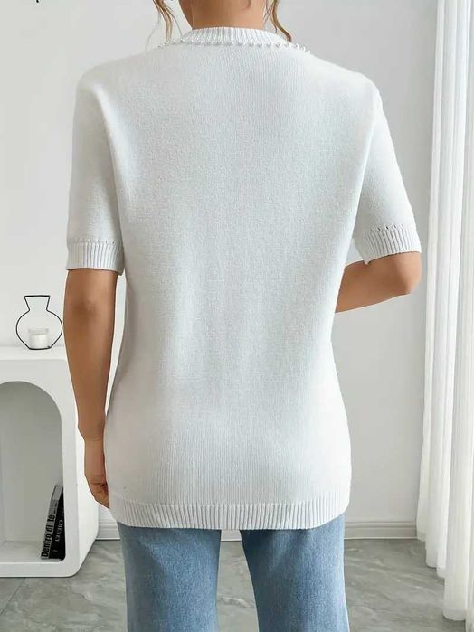 Sweterek damski biały  z perełkami