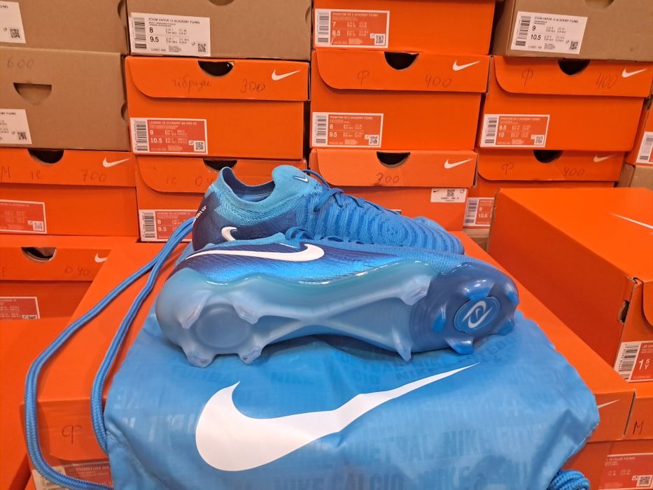 Футбольные бутсы Nike Phantom GX II Elite FG FJ2559-400 оригінал