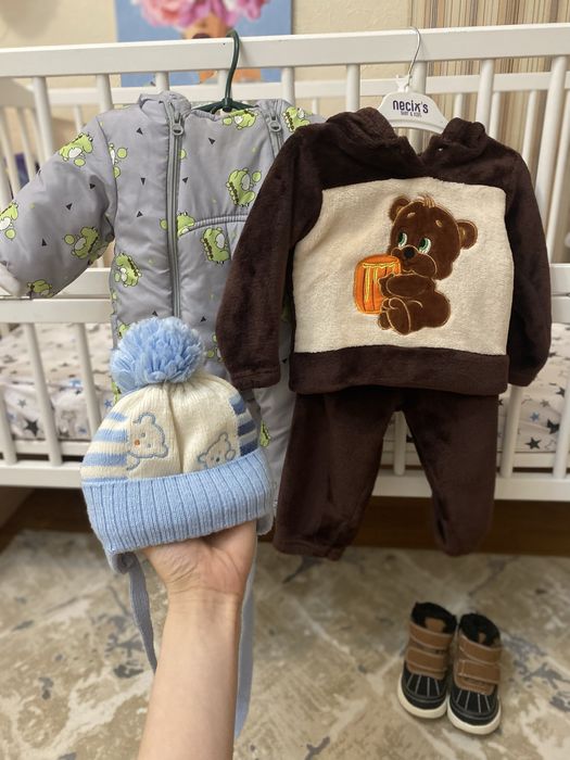 Зимовий набір для хлопчика 9–12 міс, комбінезон, чобітки ,костюм шапка