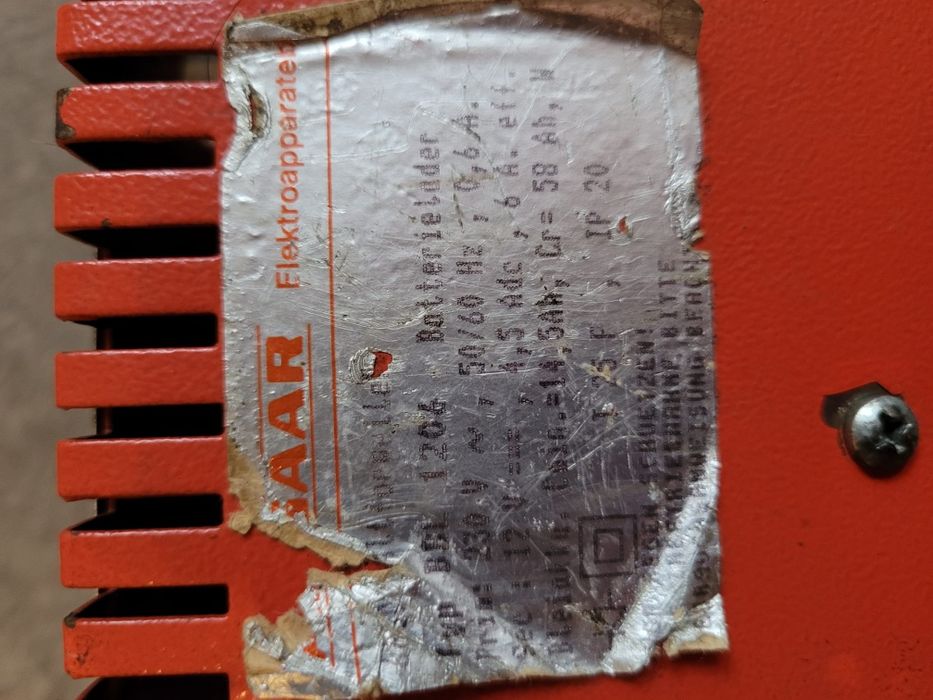 Ładowarka akumulatorowa prostownik Absaar BBL 1206 12V/6A.