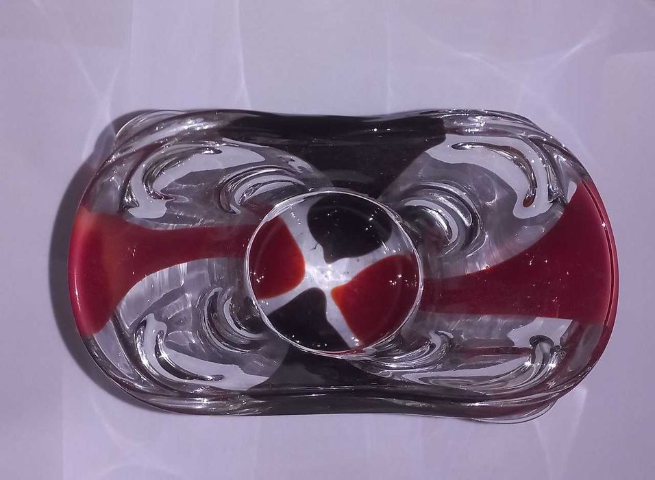 Антикварна ваза із кольорового гутного скла