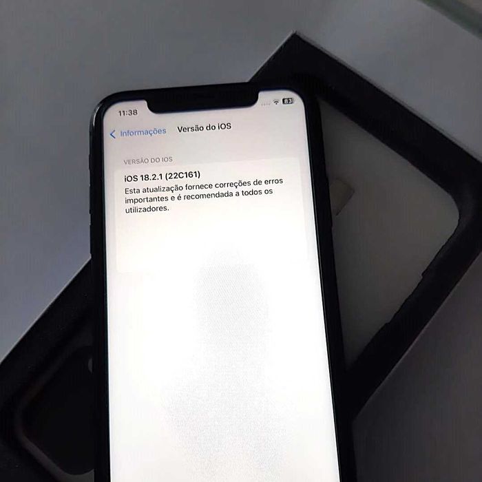 iPhone 11 - Preto 64GB