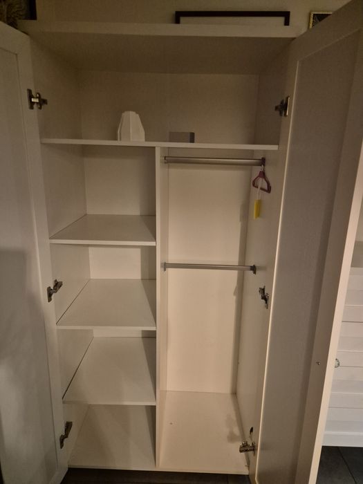 Sprzedam szafe i komodę. Bodzio Majorka