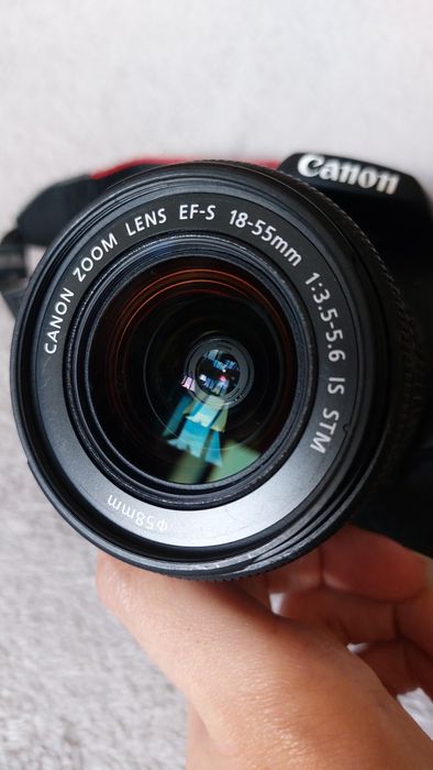 Фотоаппарат Canon 700D + сумка та 2 акумулятори в подарунок