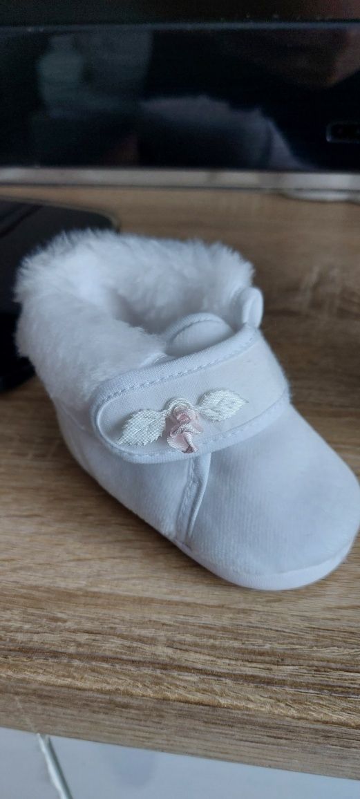 Buty dla dziewczynki