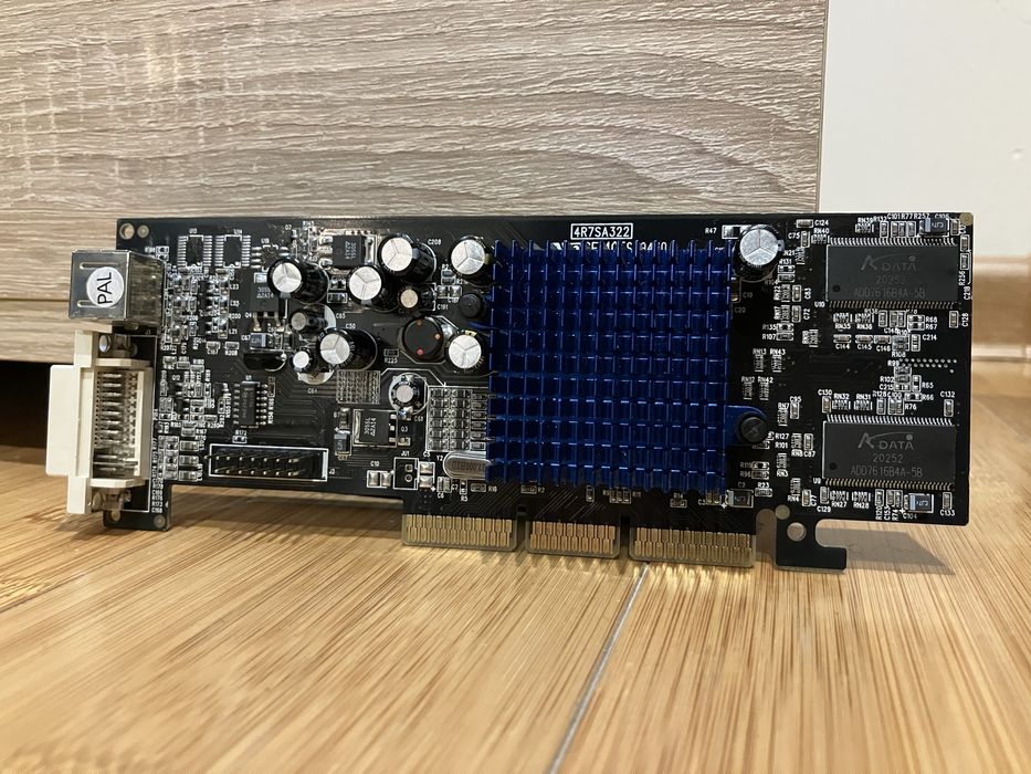 RETRO ATI Radeon 7500 w/64mb DDR karta graficzna