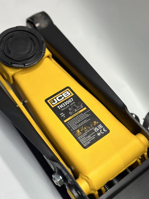 Домкрат підкатний гідравлічний двопоршневий 3 т 133-465мм JCB-TH33007
