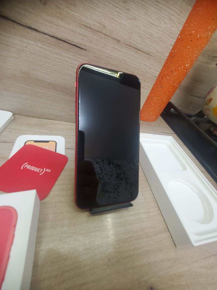 Продам Iphone 11 red 128Gb червоний