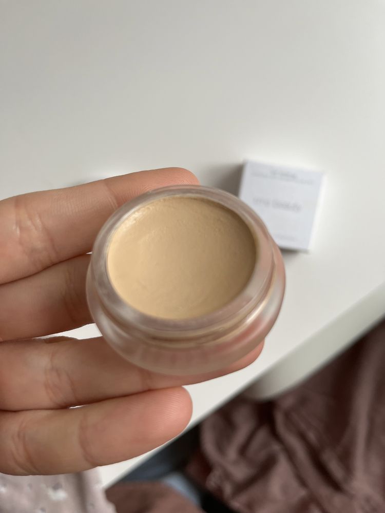 RMS Beauty un cover up podklad - korektor