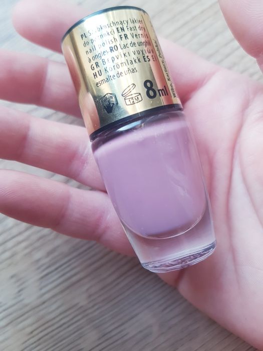 Nowy lakier do paznokci marki Lovely 8ml