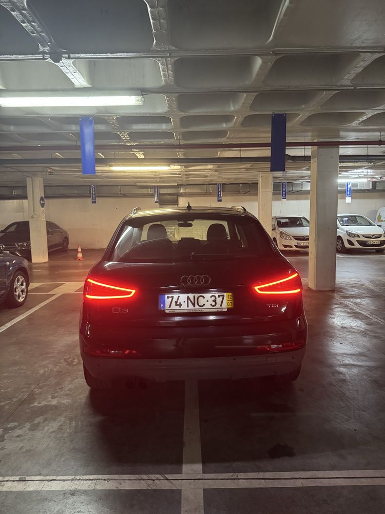 Audi Q3  -  2012