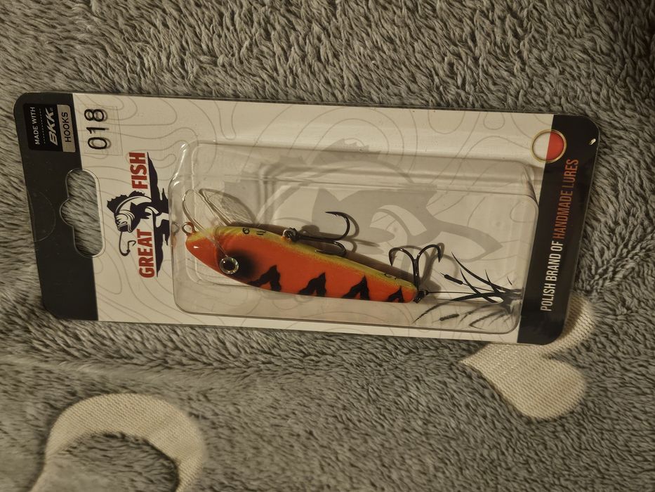Great fish wobler neon