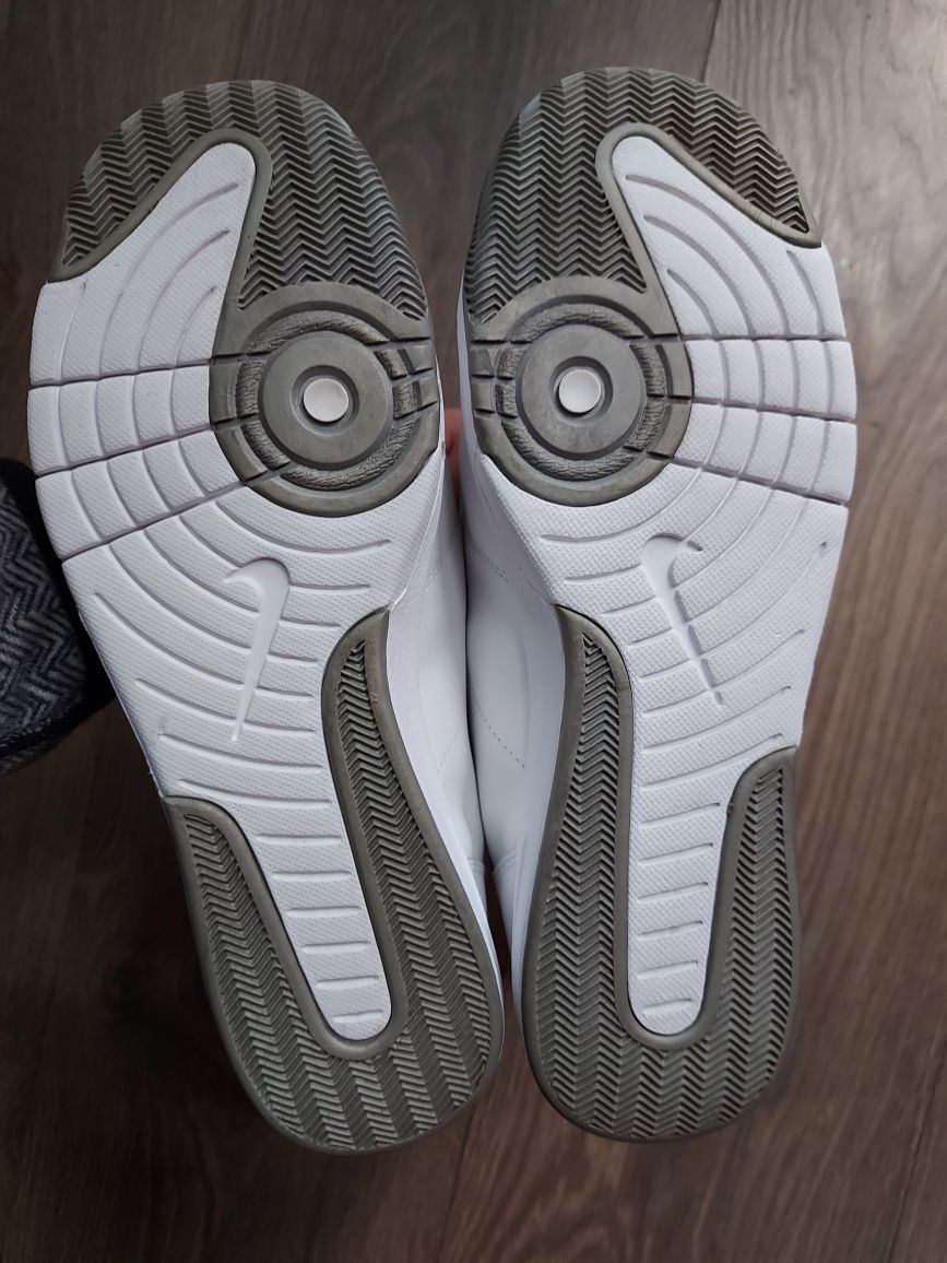 Buty Nike 38,5/39 NOWE