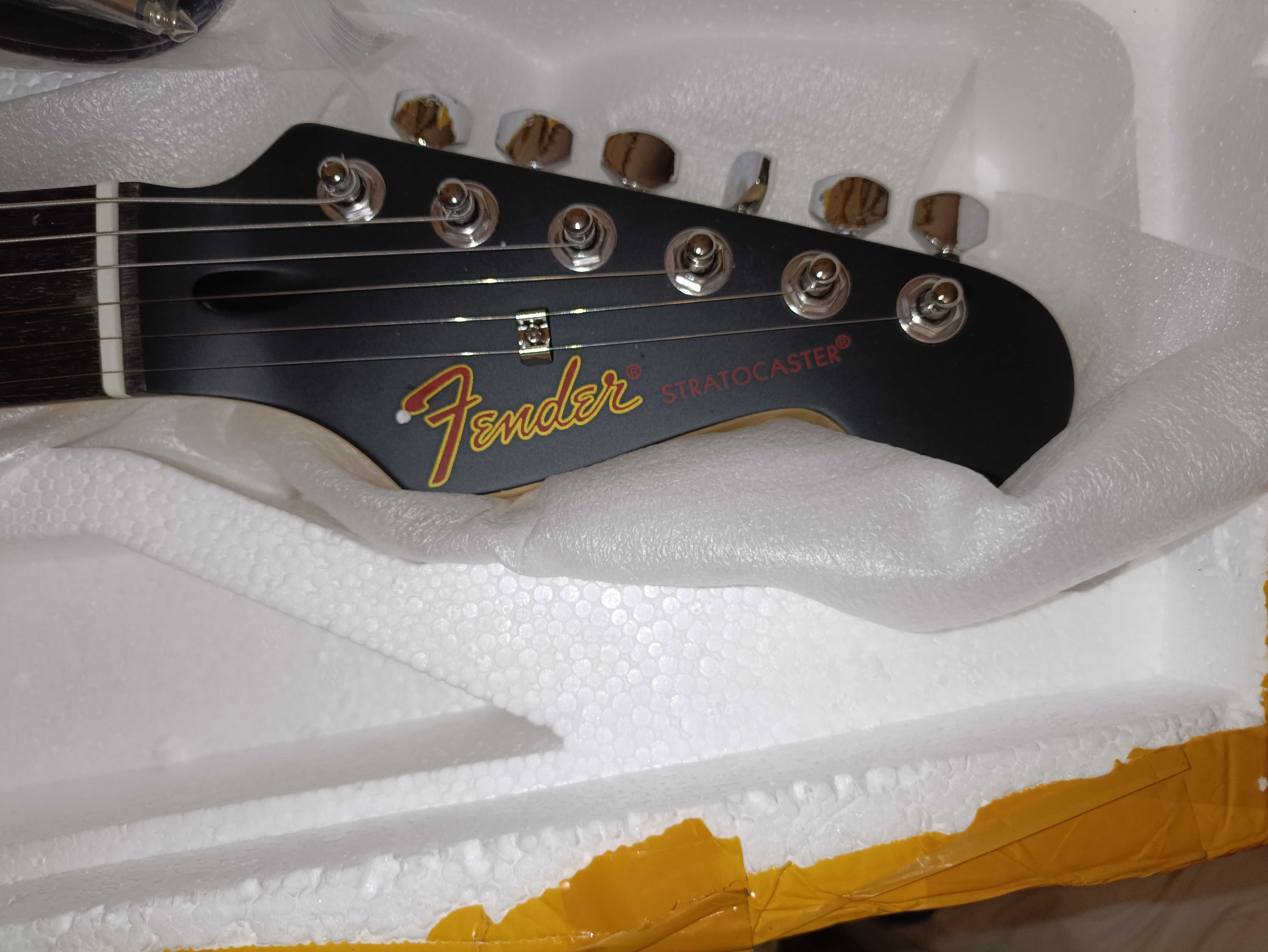 Гитара ST Fender strat.