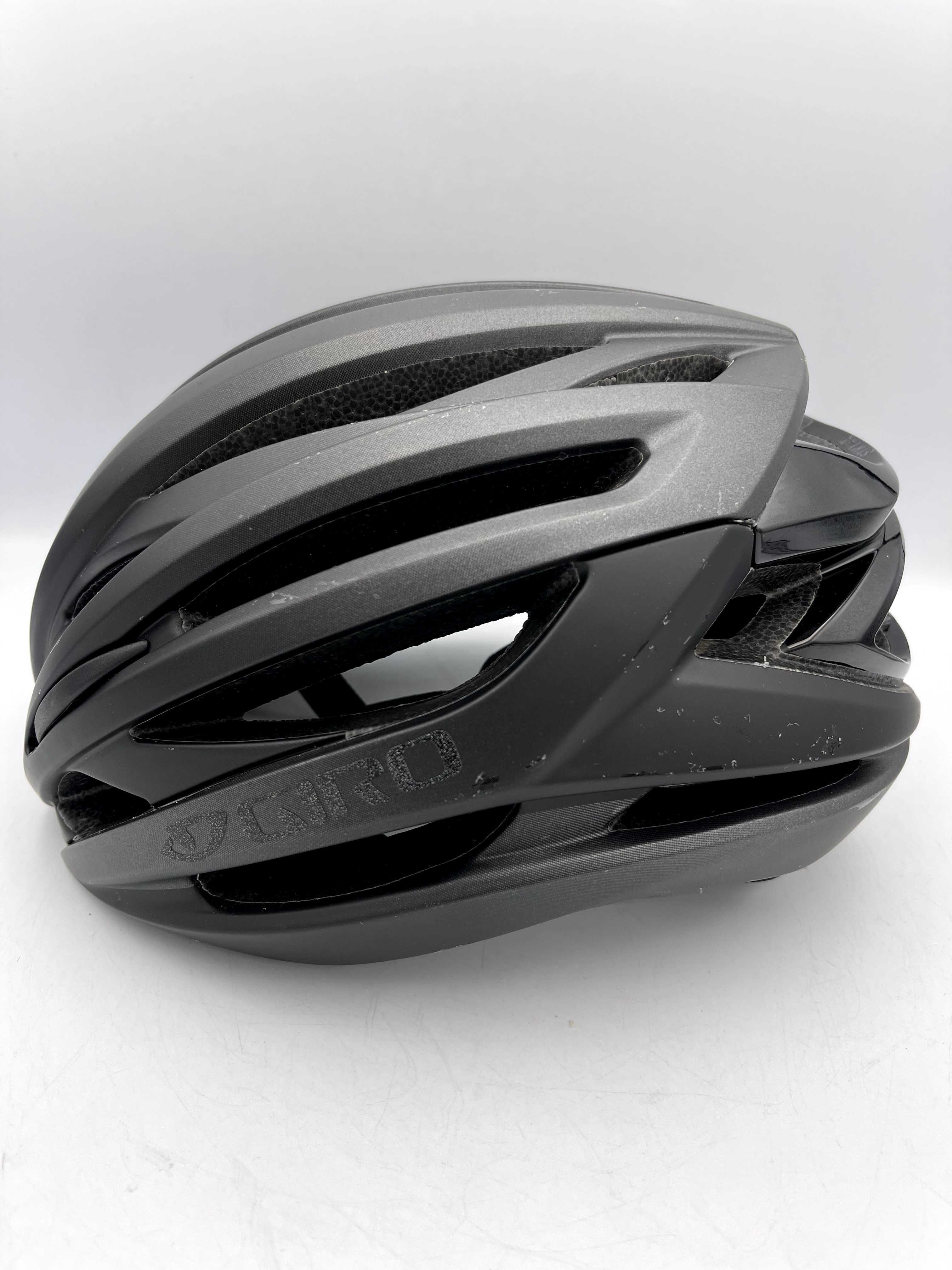 Powystawowy Kask Rowerowy Giro Syntax r. L (59-63cm)
