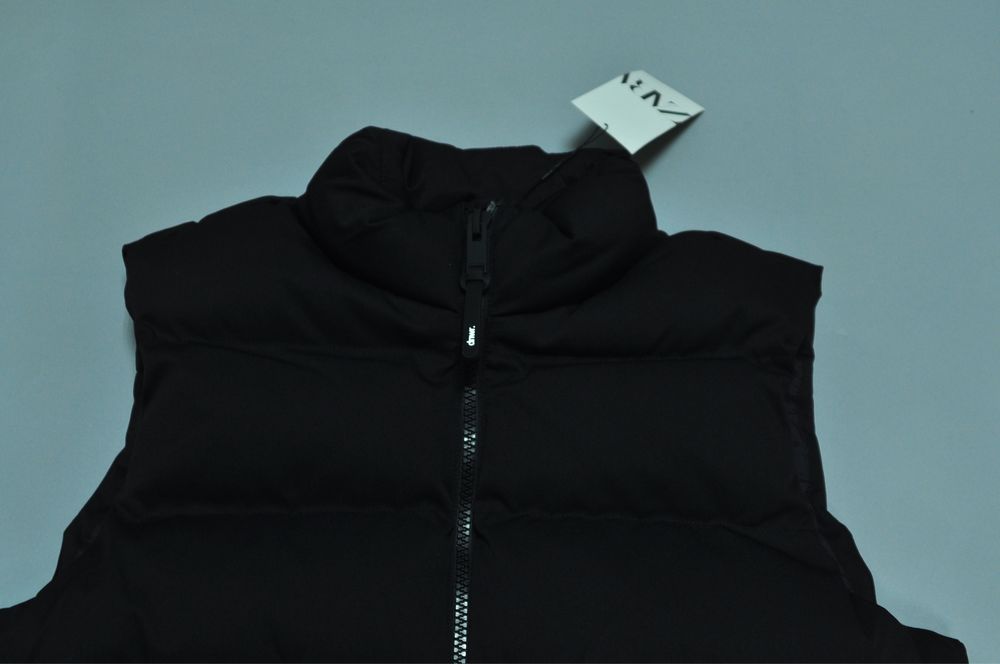 Zara Man оригинал новая жилетка на осень чёрная (NEW)