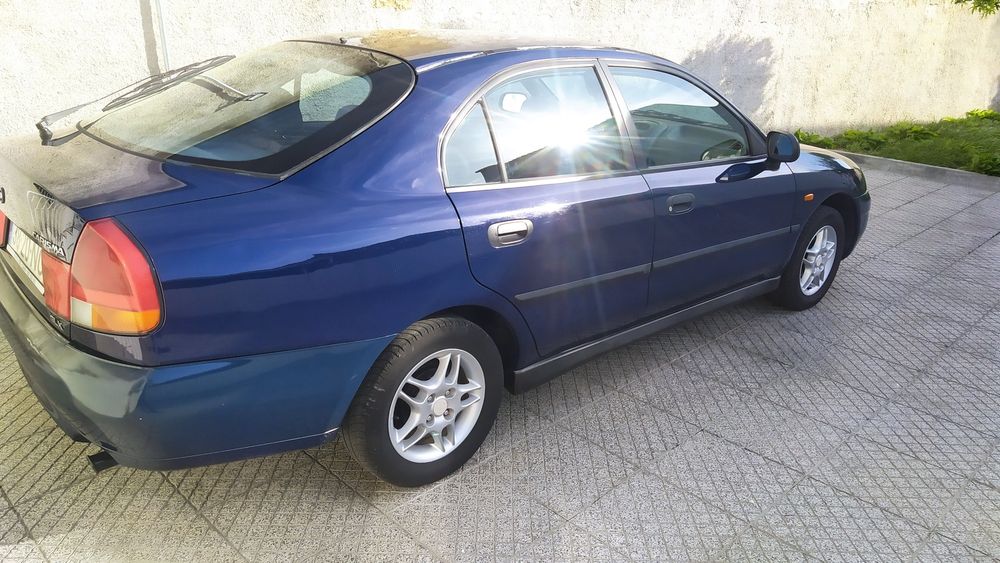 Vendo Mitsubishi Carisma ano 99