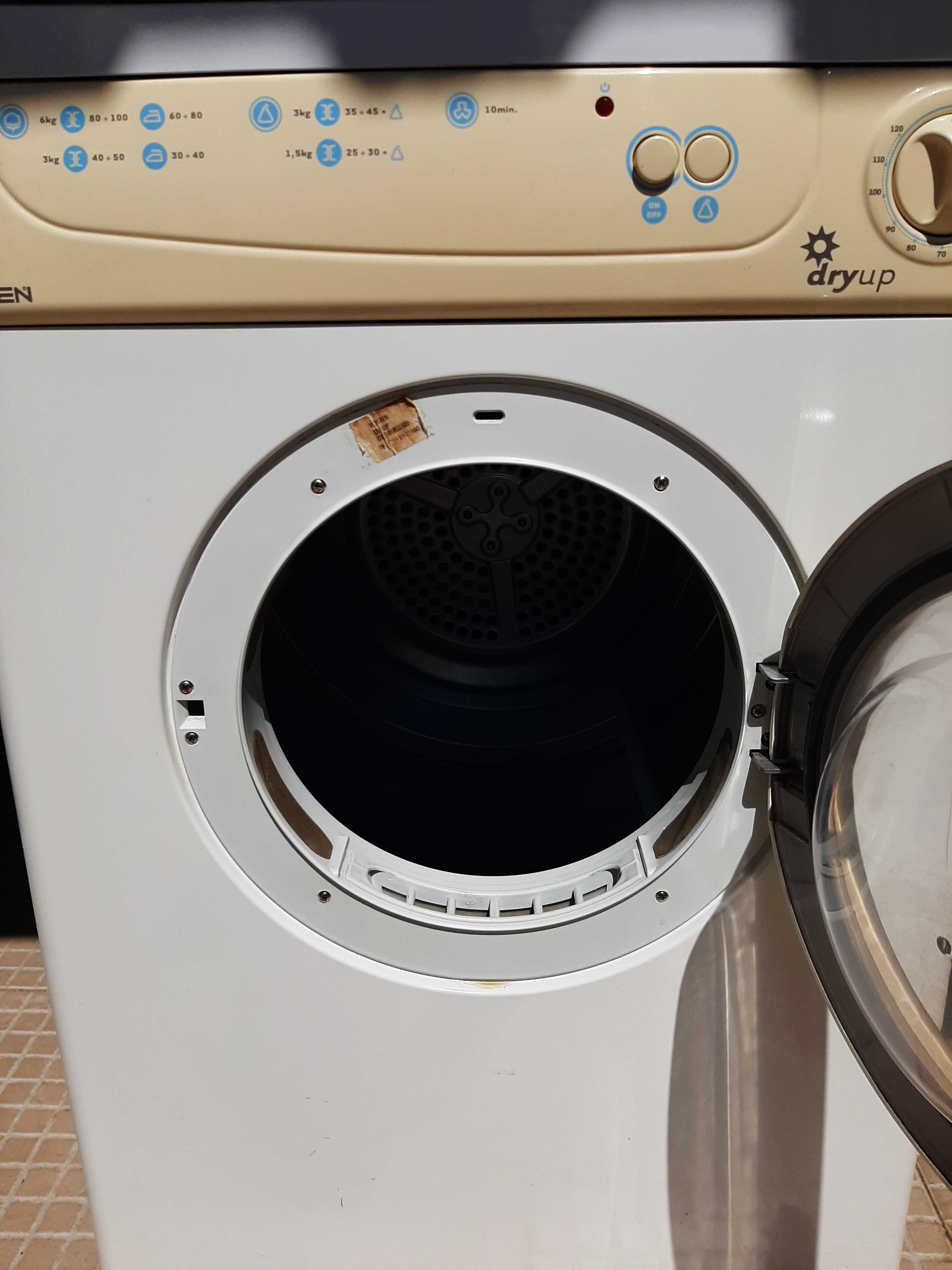Máquina secar roupa 6Kg
