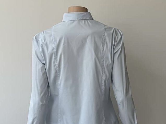Massimo Dutti koszula damska L/XL
rozmiar XL 
kolor:błękitny 
Stan:bar