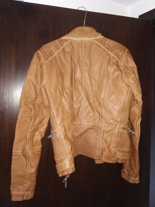 Blusão de pele Berska