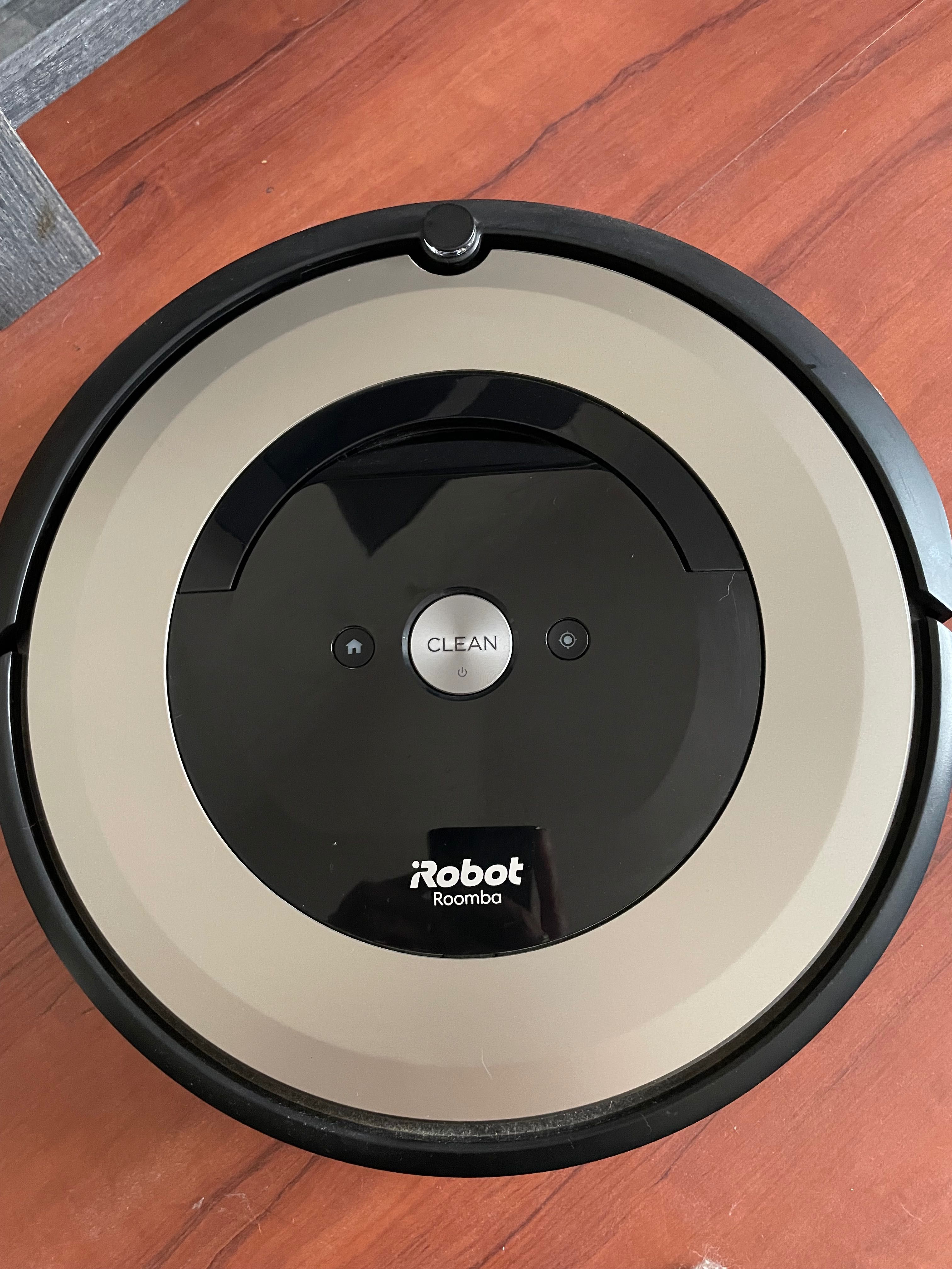 Aspirador IRobot Roomba e6
