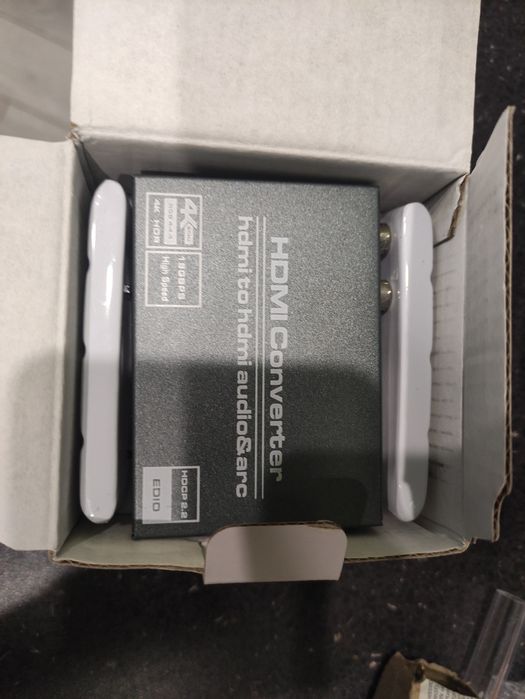 HDMI аудиоэкстрактор Navceker ZY-HS11
HDMI 2.0b и HDCP 2,2,4K, 60 Гц,
