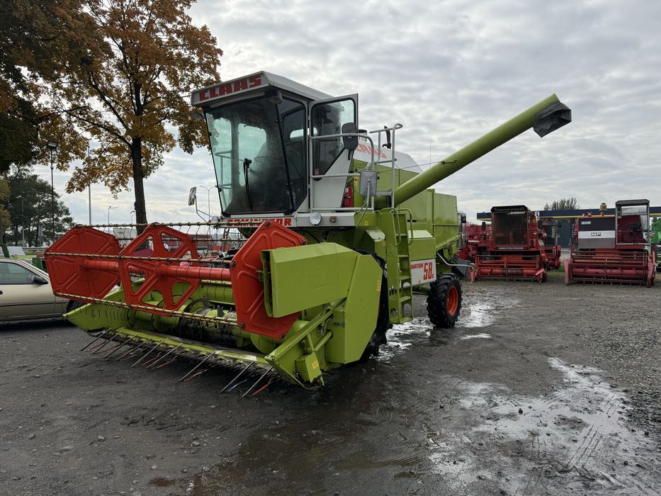 Комбайни зернозбиральний Claas Dominator 58 S