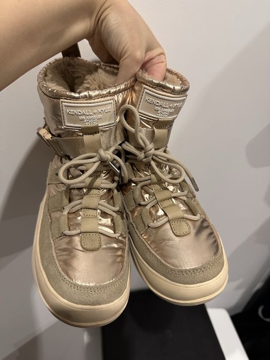 Чобітки на осінньо-зимовий сезон Kendall+Kylie