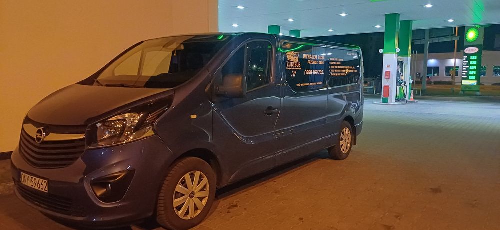 Wynajem busa 9-osobowego/ Przewóz osób/Transport/ Lotniska wesela