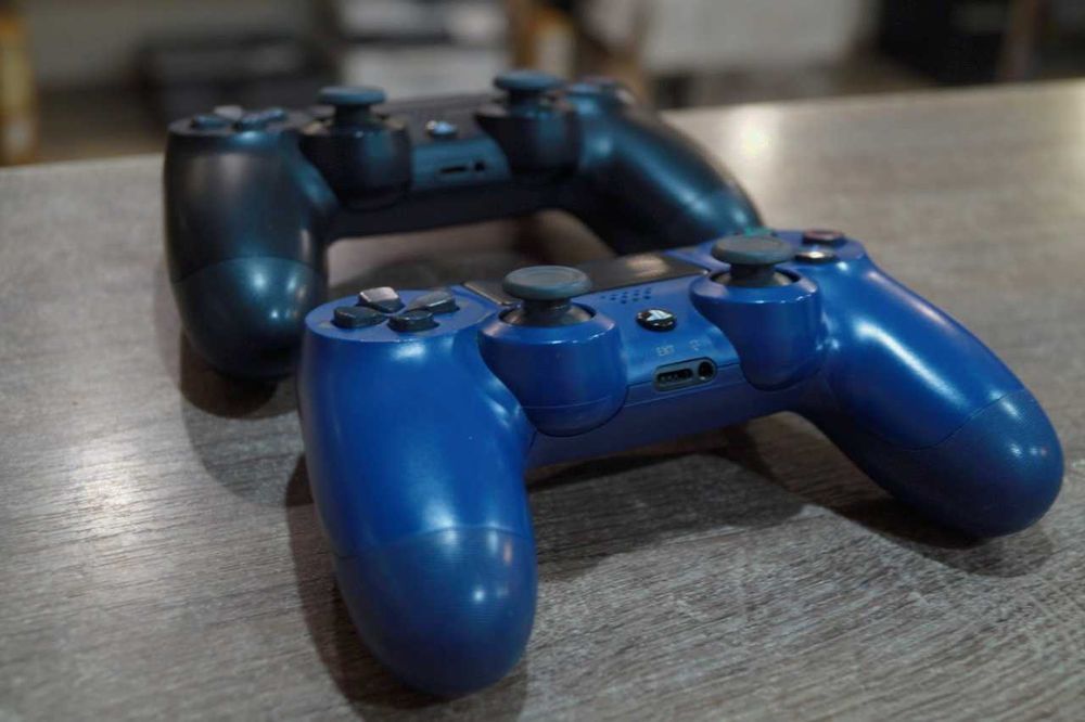 Геймпад Sony DualShock 4 V2 Black Б/У TVOYO