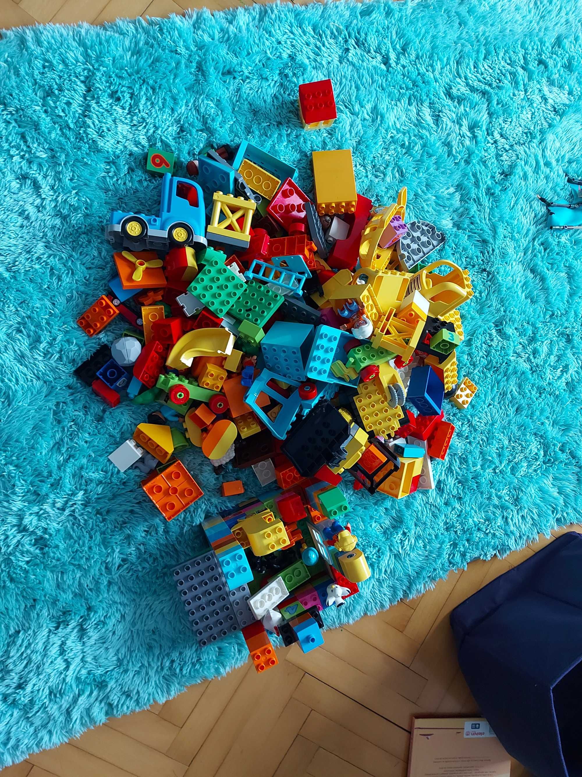 Klocki Lego Duplo zestwy pojazdy figurk