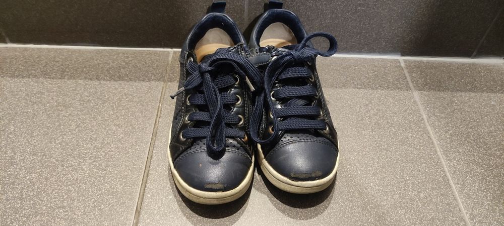 Buty wiązane Geox 32