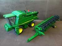 Комбайн John Deere T670i від Bruder (02132) масштаб 1:16