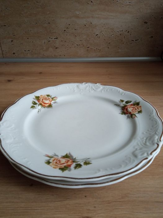 Talerze płaskie obiadowe Wałbrzych PRL